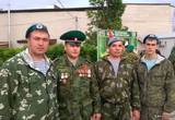 Виталий Жураев и десантники